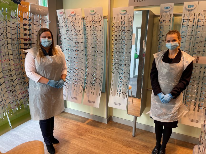 Optometrists in Specsavers